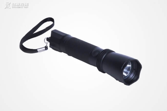 多功能防爆手電筒